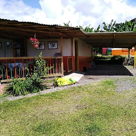 Finca En El Quindio Arrullo Cafetero Quimbaya Kültér fotó